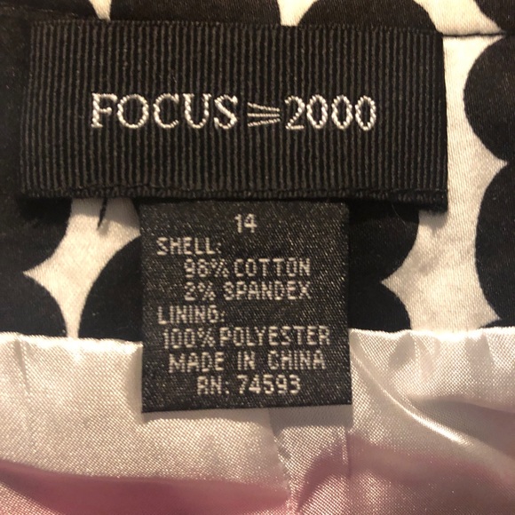 EUC Women’s FOCUS 2000 Black & White Polka Dot Jacket - Picture 10 of 10